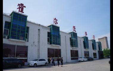 新浪評(píng)測(cè)團(tuán)走進(jìn)霍爾茨工廠 揭秘環(huán)保生態(tài)木門
